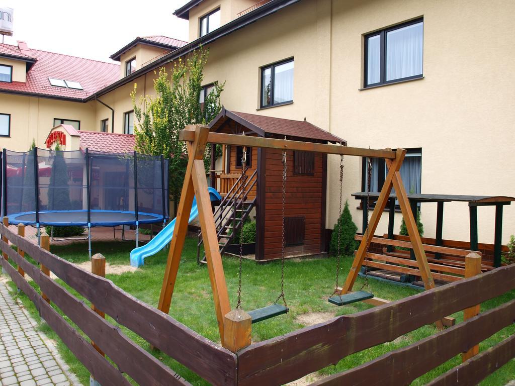 Zajazd Pod Borem Głogów Małopolski Esterno foto