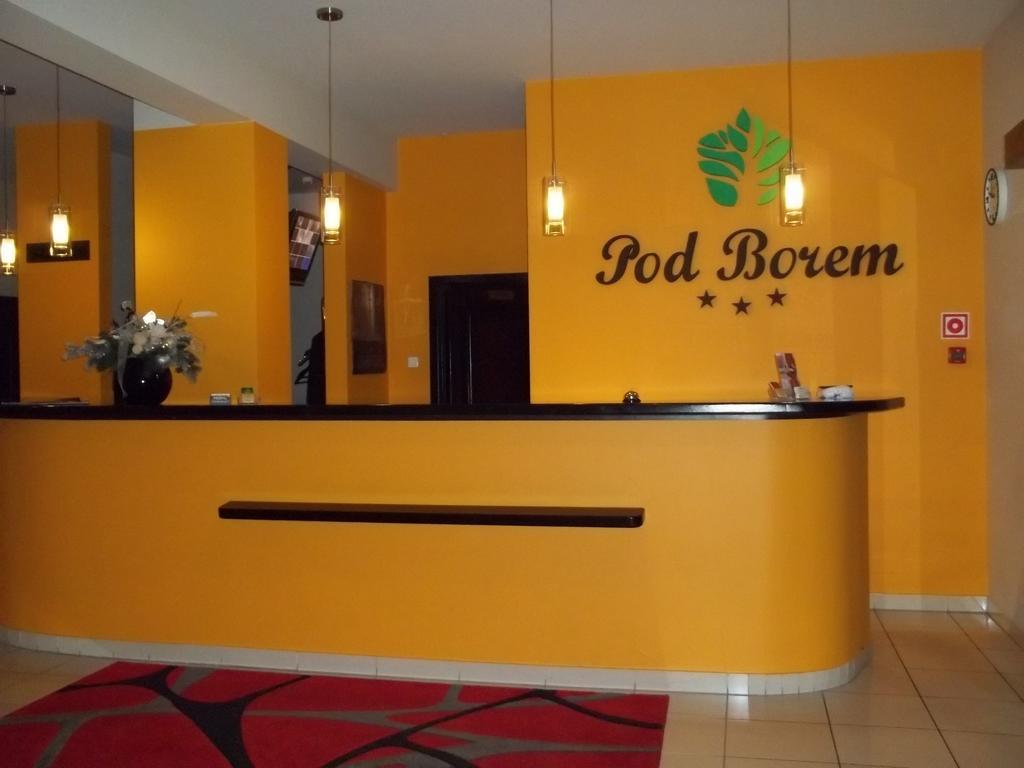 Zajazd Pod Borem Głogów Małopolski Esterno foto
